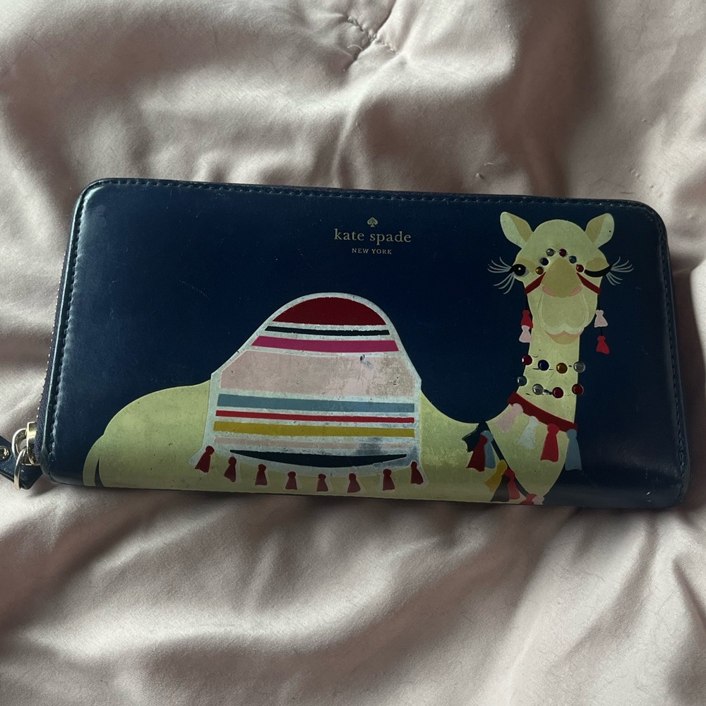 Kate Spade winking Camel Novelty WEAR Navy Zippy Wallet pre loved